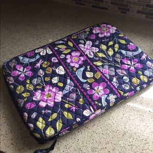 Vera Bradley 17” Laptop Sleeve Floral Nightingale